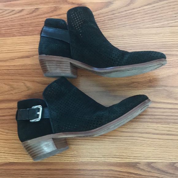 Shoes - Picture 4 of 4